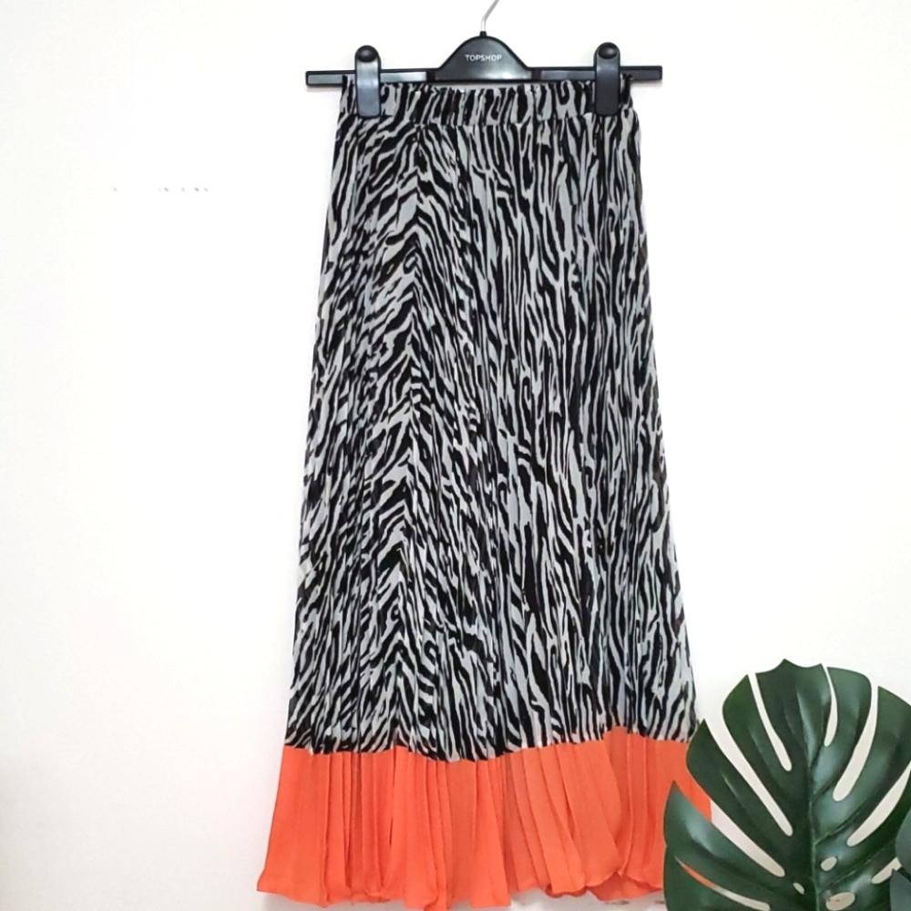 Lucy Paris Pleated Midi Skirt Size XS